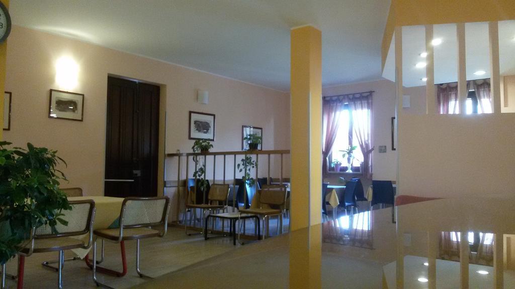 Cerrutihotel Верчеллі Екстер'єр фото